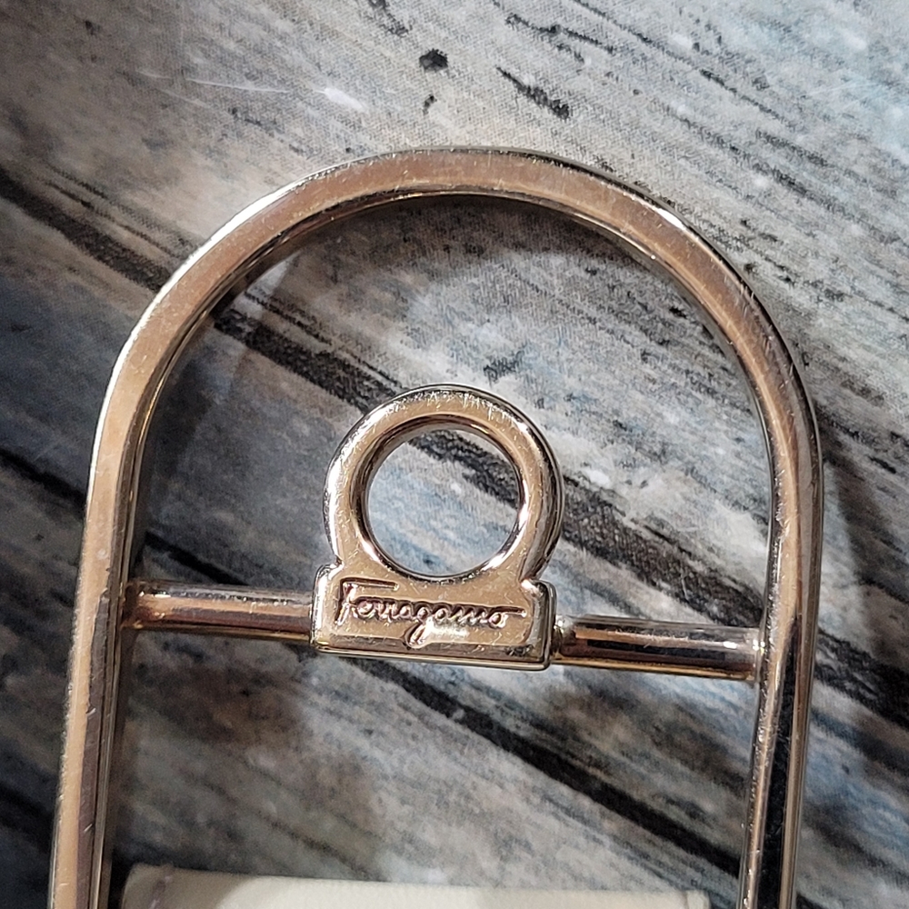 Salvatore Ferragamo Belt. - Picture 3 of 7
